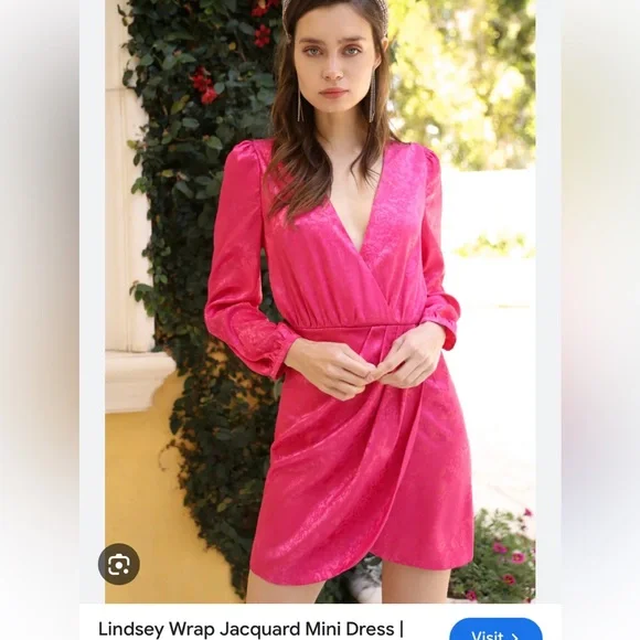 🌸ADELYN RAE💗hot pink silk floral Lindsey Wrap Jacquard Mini wrap Dress NWT - Picture 3 of 16